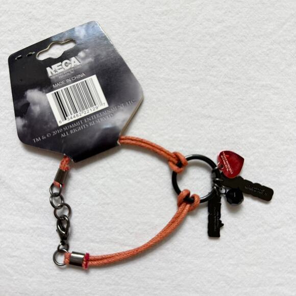 Twilight Eclipse Team Jacob Cord Bracelet - Picture 4 of 4